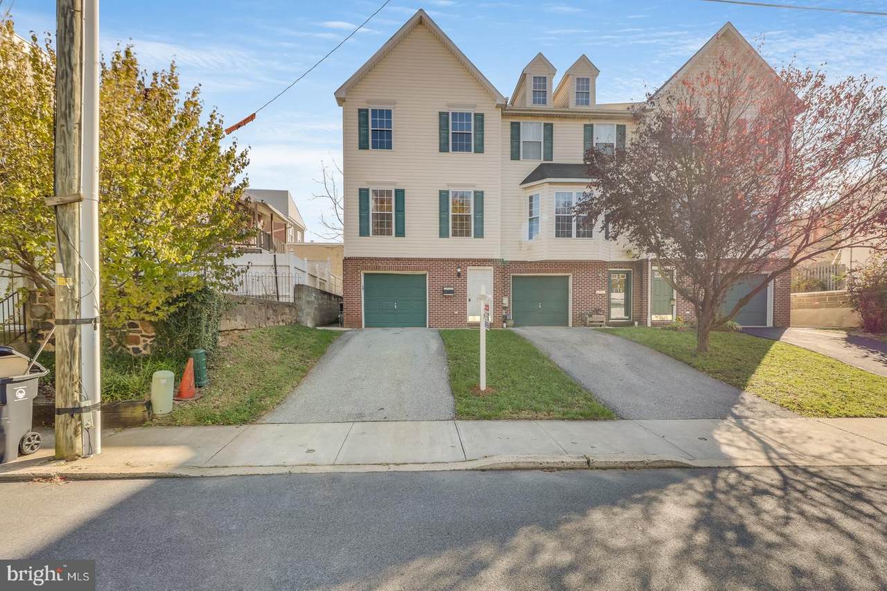 714 Bayard Avenue - Photo 1