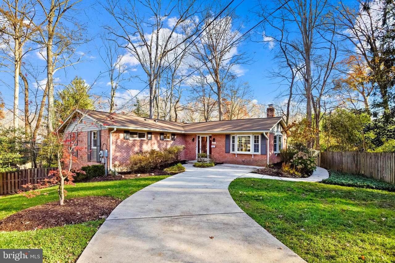 8817 Trafalgar Court - Photo 1