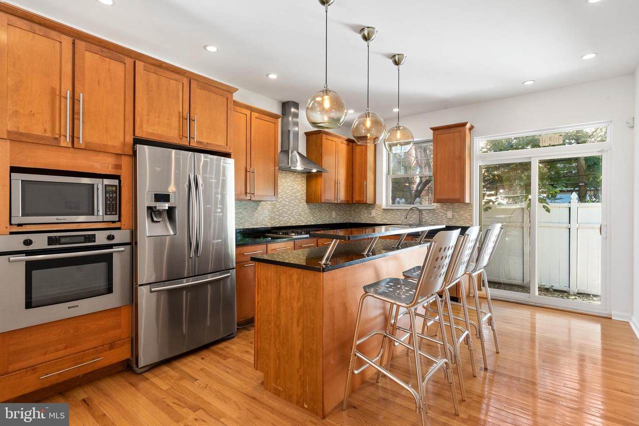 2129 Montrose Street - Photo 1
