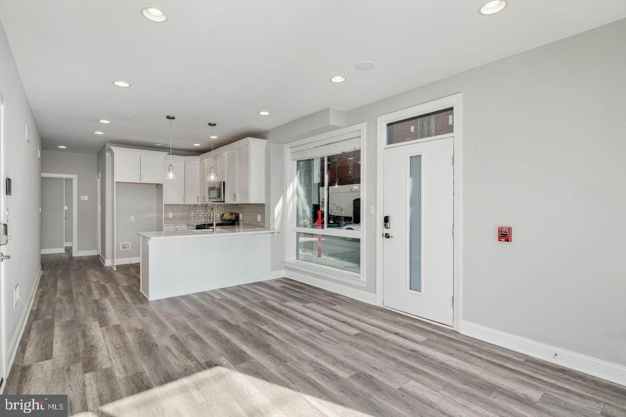 1419 Poplar Street - Photo 1