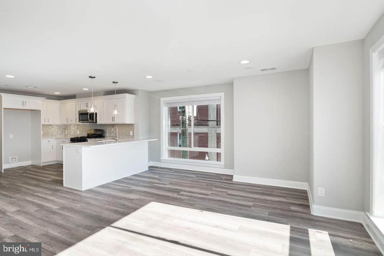 1419 Poplar Street - Photo 1