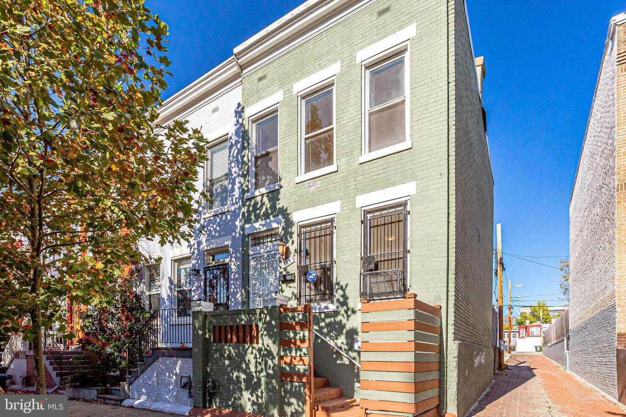 767 Kenyon Street - Photo 1