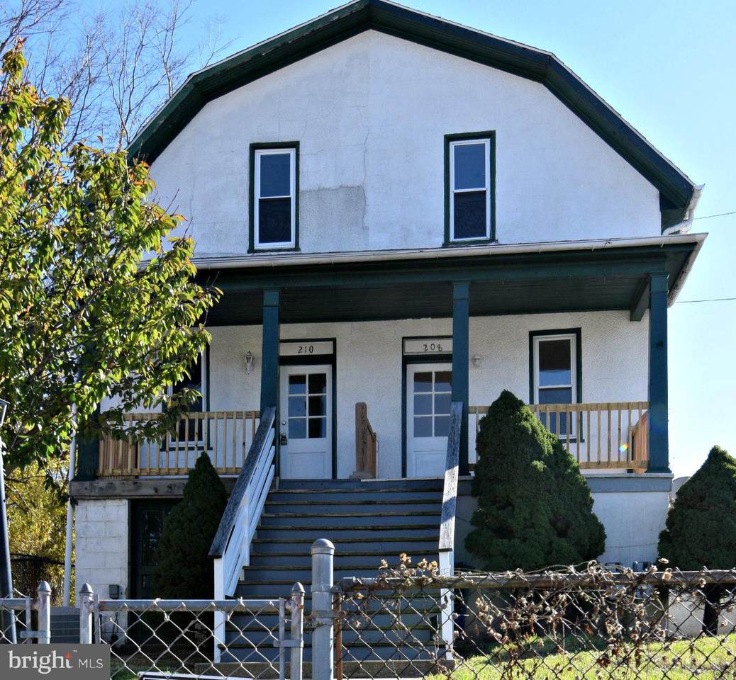 210 Alexander Street - Photo 1