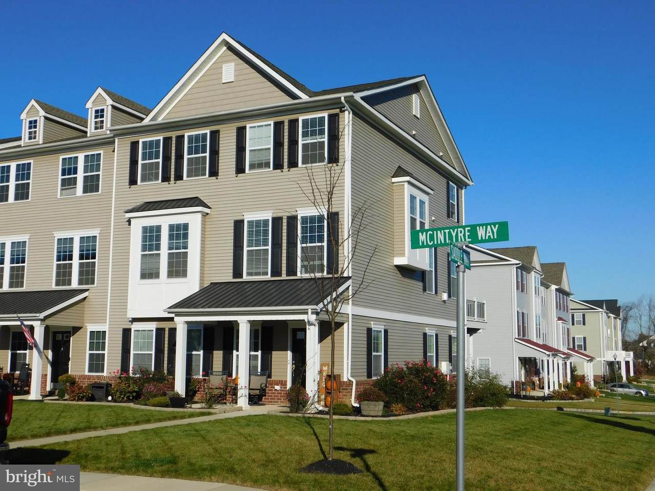 20 Mcintyre Way - Photo 1