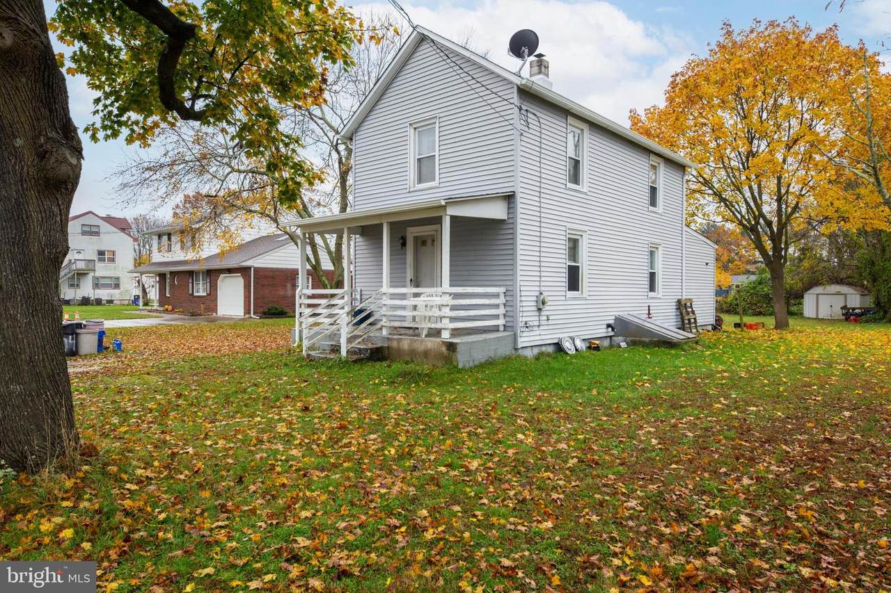 204 Buena Vista Avenue - Photo 1
