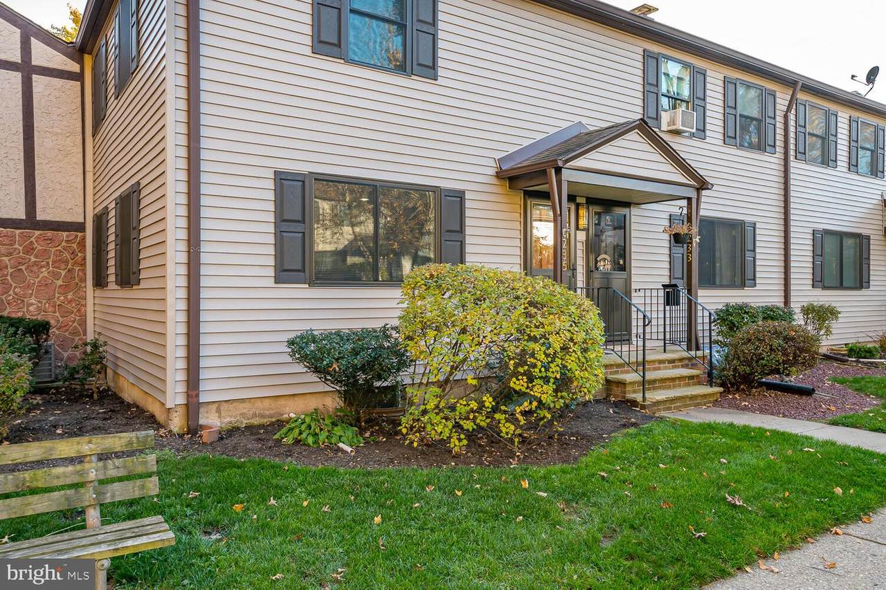 235 Rose Street - Photo 1