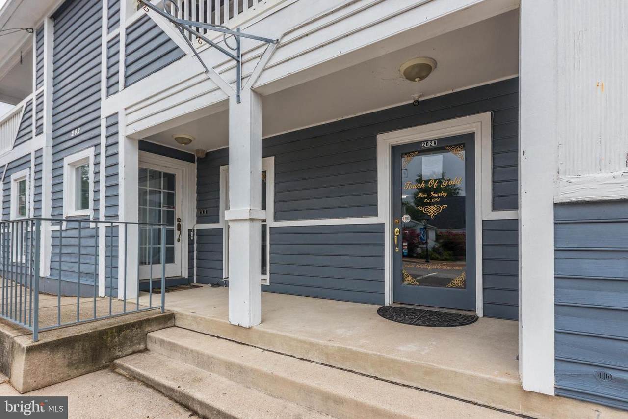 202 Washington Street - Photo 1