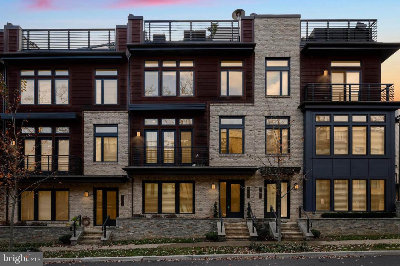 5323 Merriam Street - Photo 1
