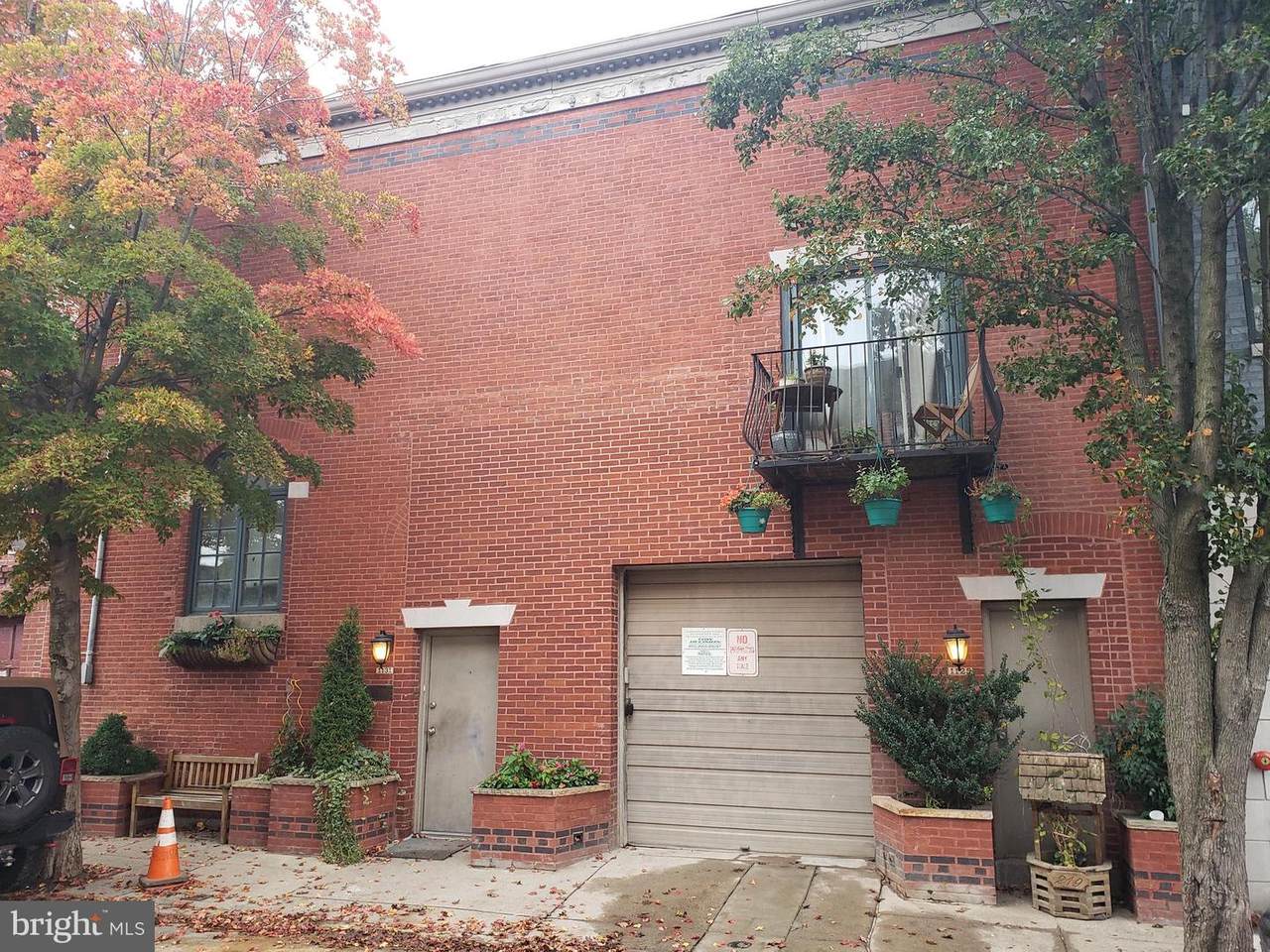 1129-31 Earl Street - Photo 1