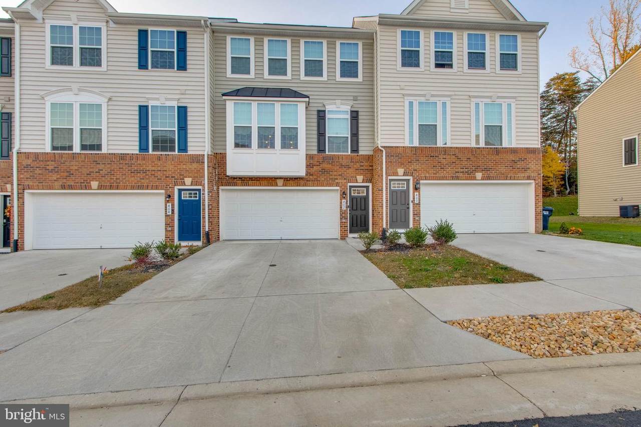 402 Landing Drive - Photo 1