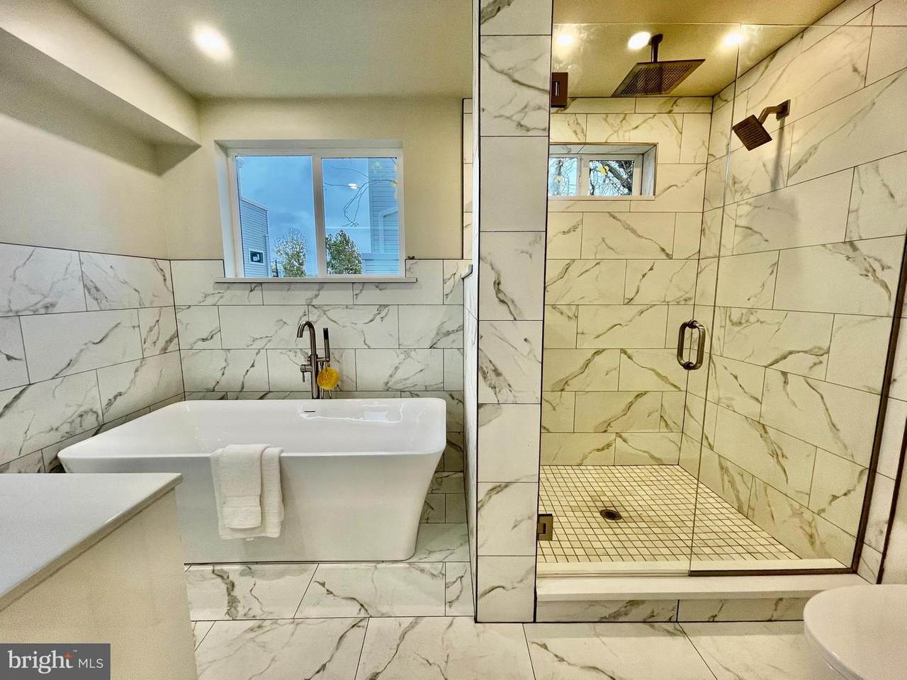2131 Albert Street - Photo 1