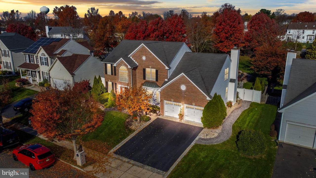 24 Eastwood Drive - Photo 1