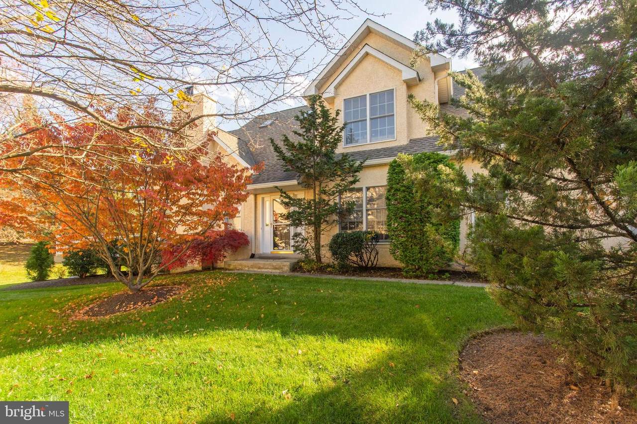 215 Winged Foot Drive - Photo 1
