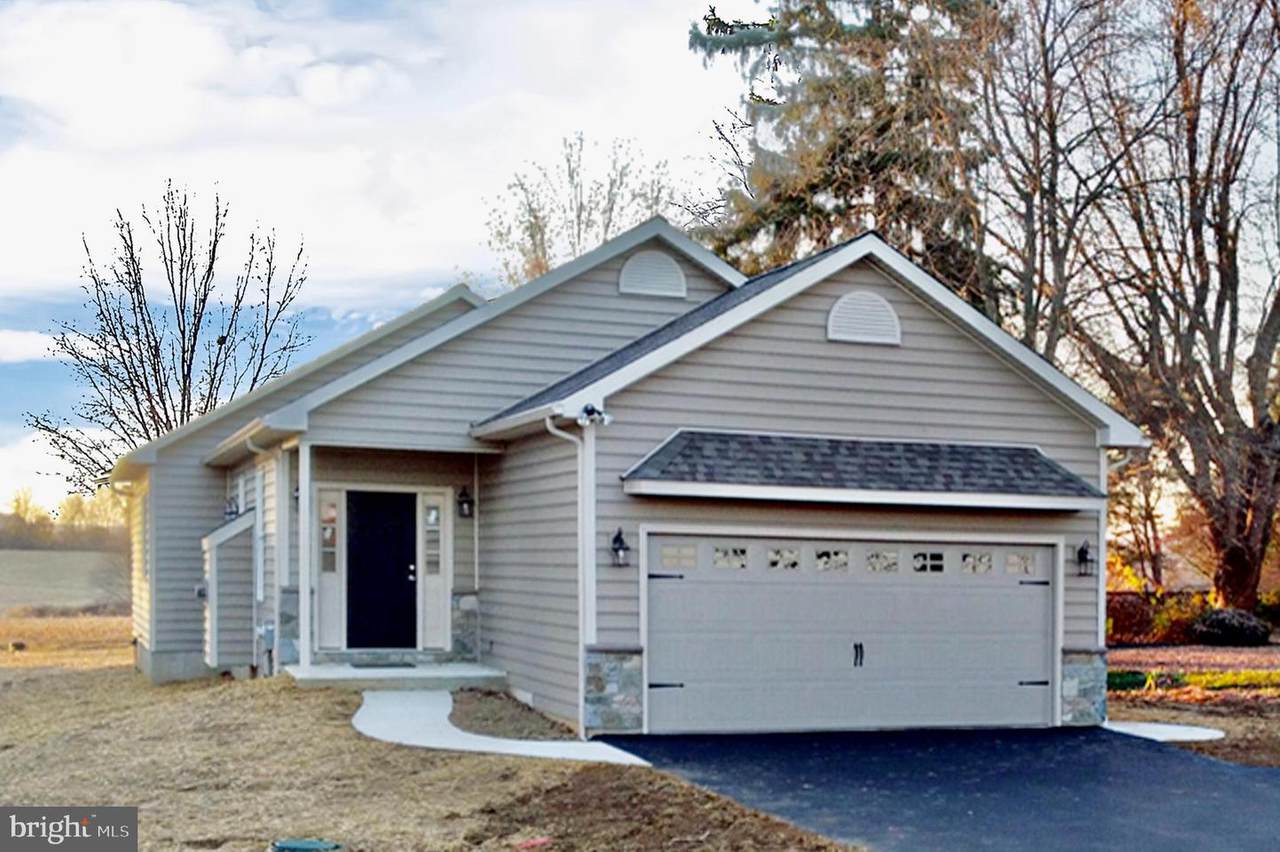 3054 Manor Road - Photo 1