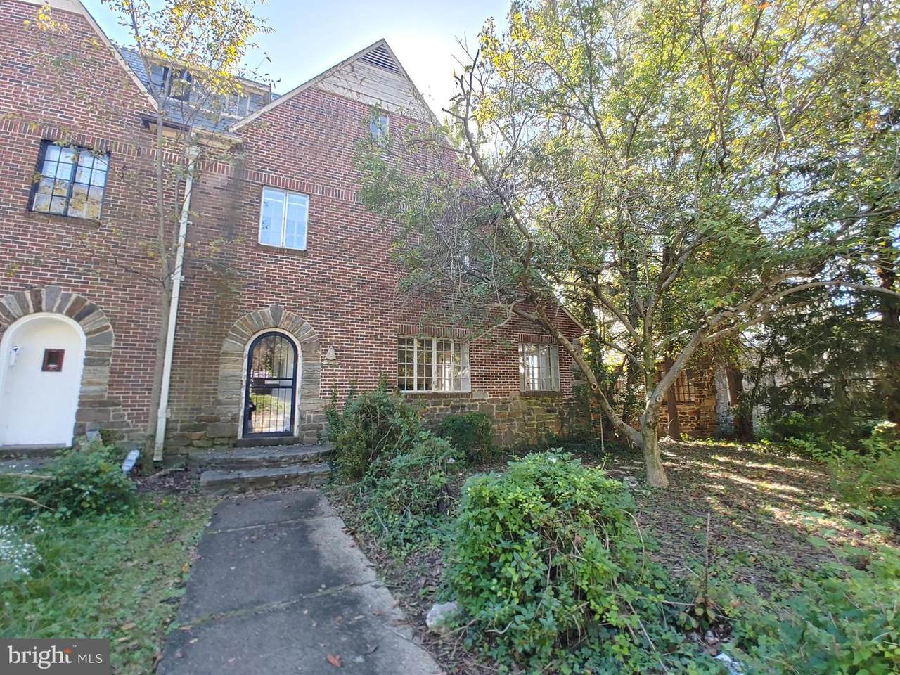 509 39TH Street - Photo 1