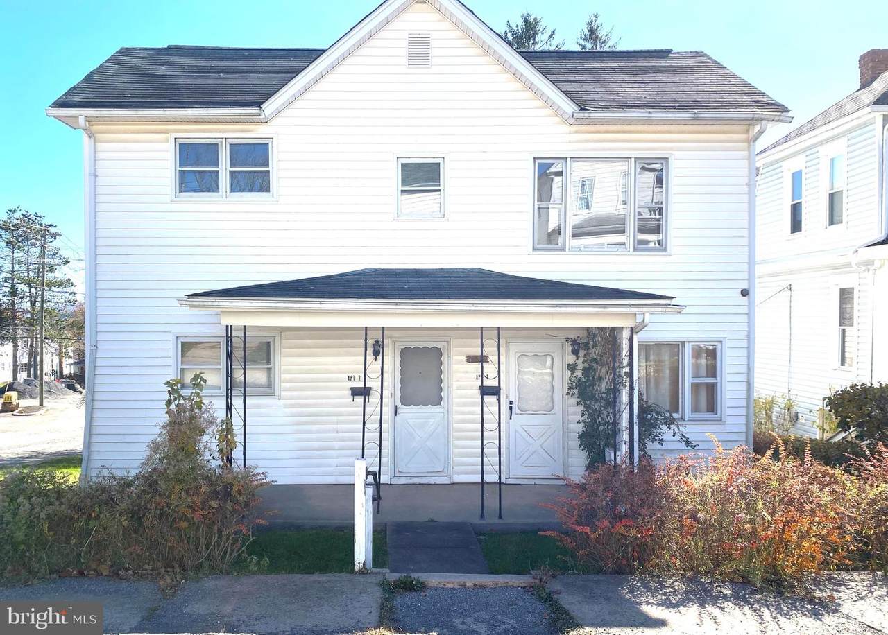 132 Maple Street - Photo 1