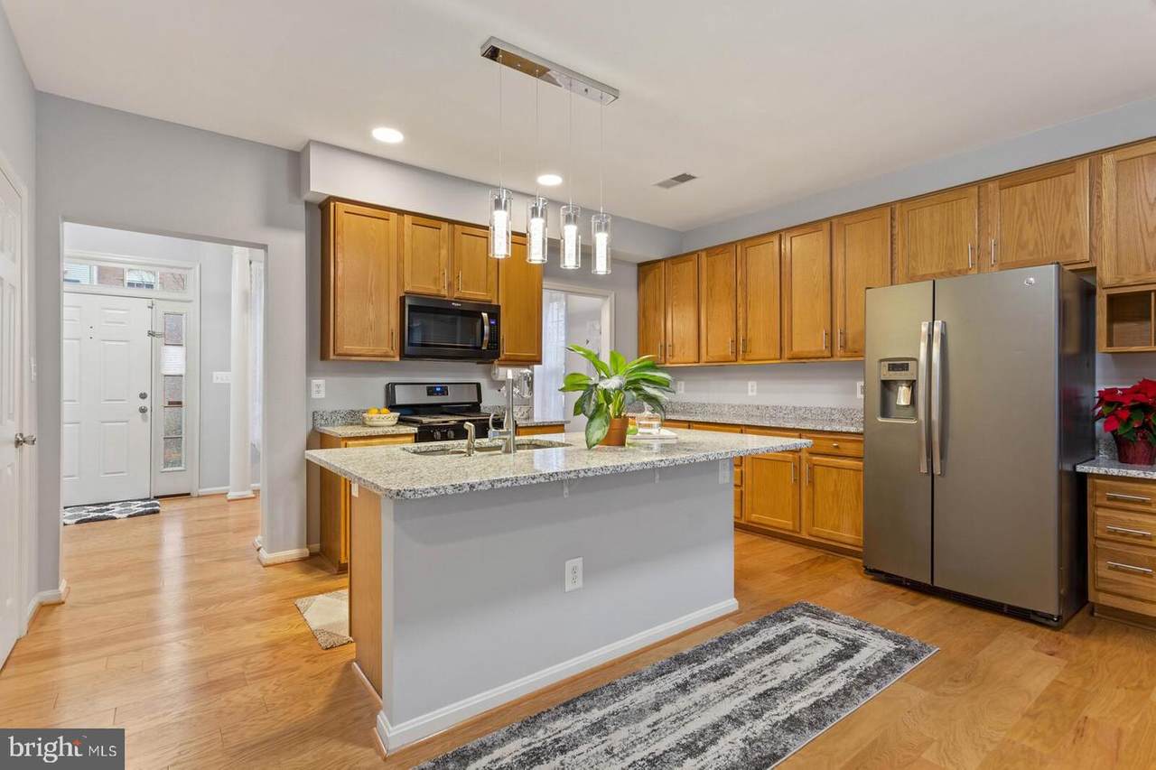 22900 Benson Terrace - Photo 1