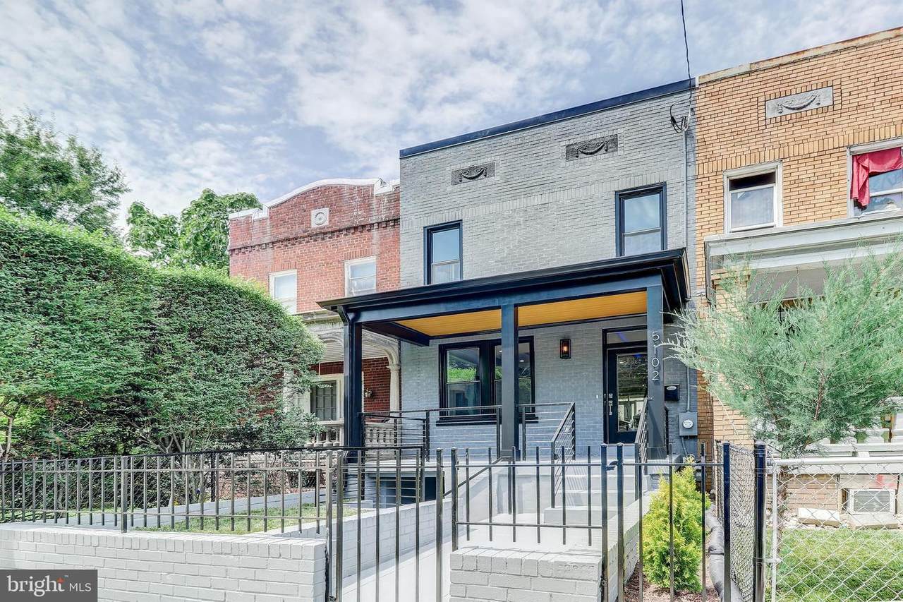 5102 9TH Street - Photo 1