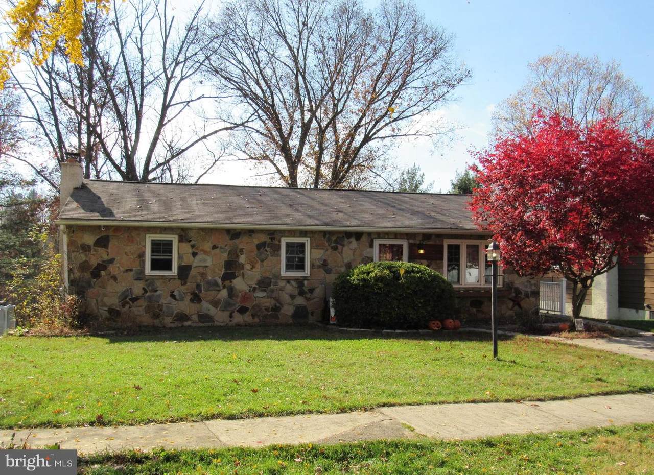 2512 Berkley Road - Photo 1
