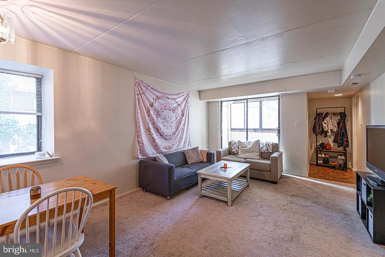 531 13TH Street - Photo 1