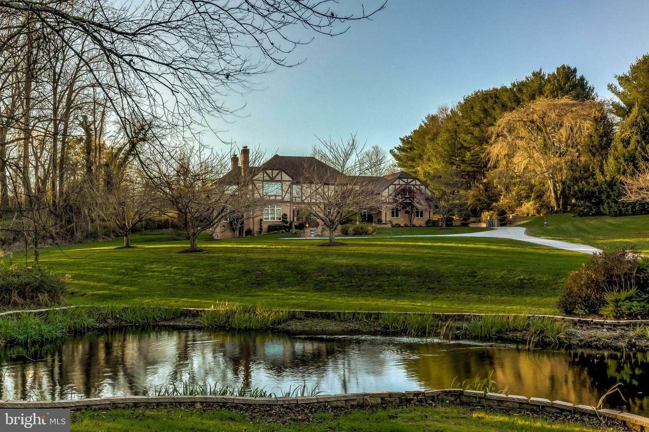 8560 Leisure Hill Drive - Photo 1