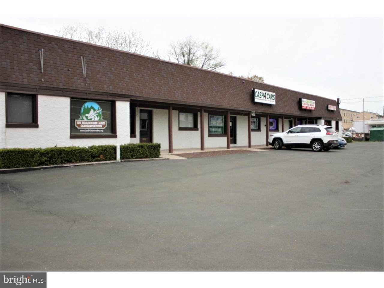 424 Lincoln Highway - Photo 1