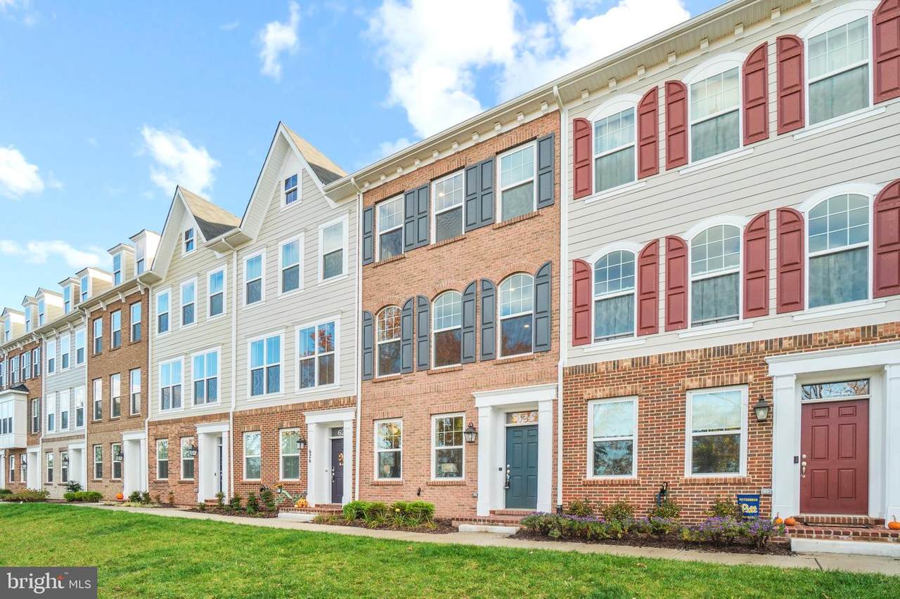 624 Totten Mews - Photo 1