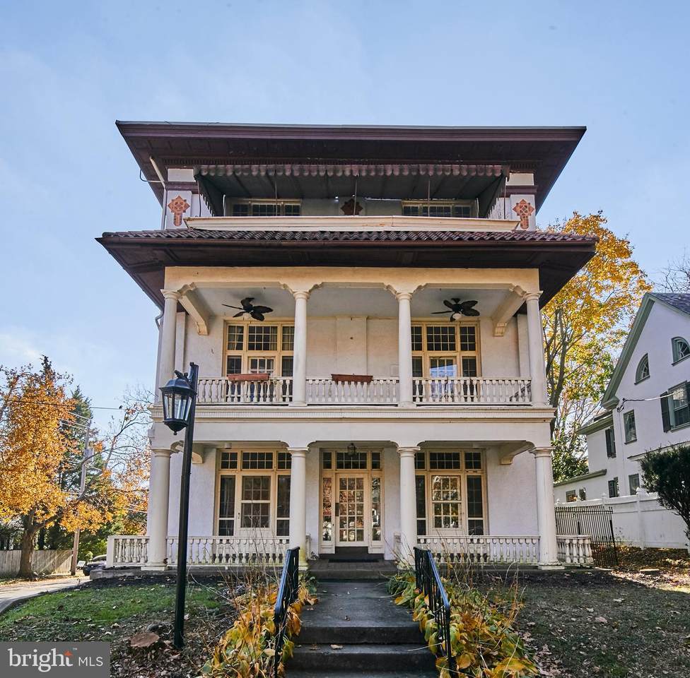 2300 17TH Street - Photo 1