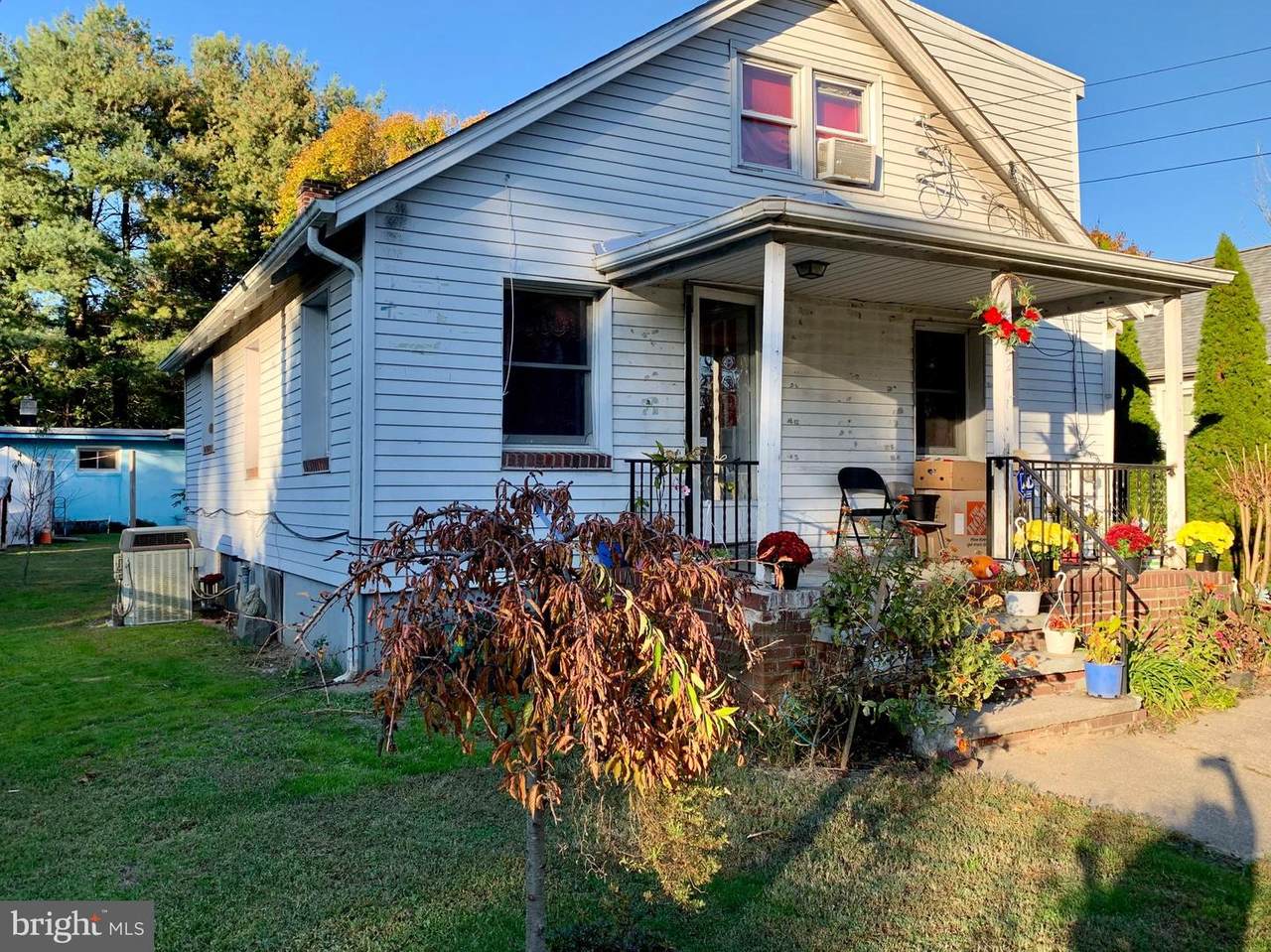 521 Irving Avenue - Photo 1