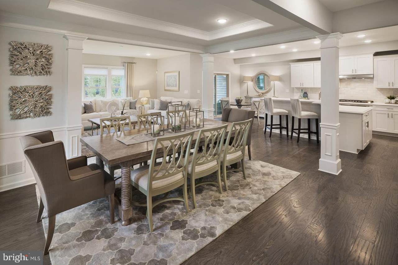 401 Sanctuary Court - Photo 1