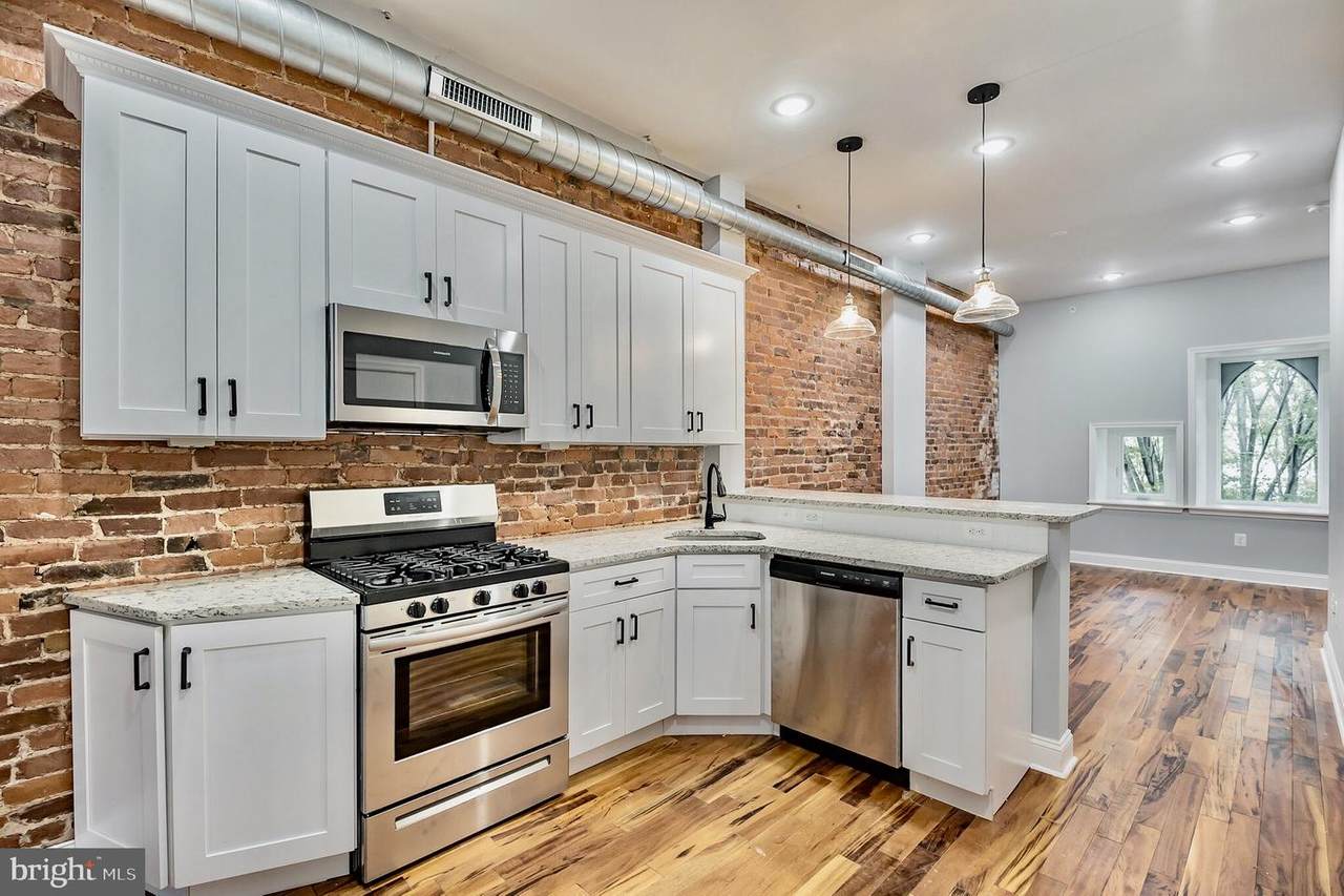 3220 Diamond Street - Photo 1