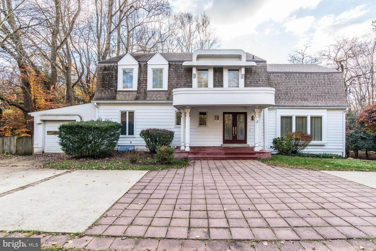 7028 Heatherhill Road - Photo 1