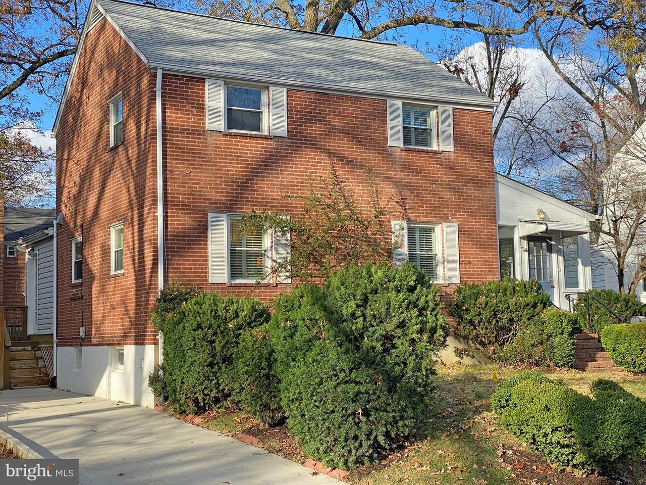 4739 Arlington Boulevard - Photo 1