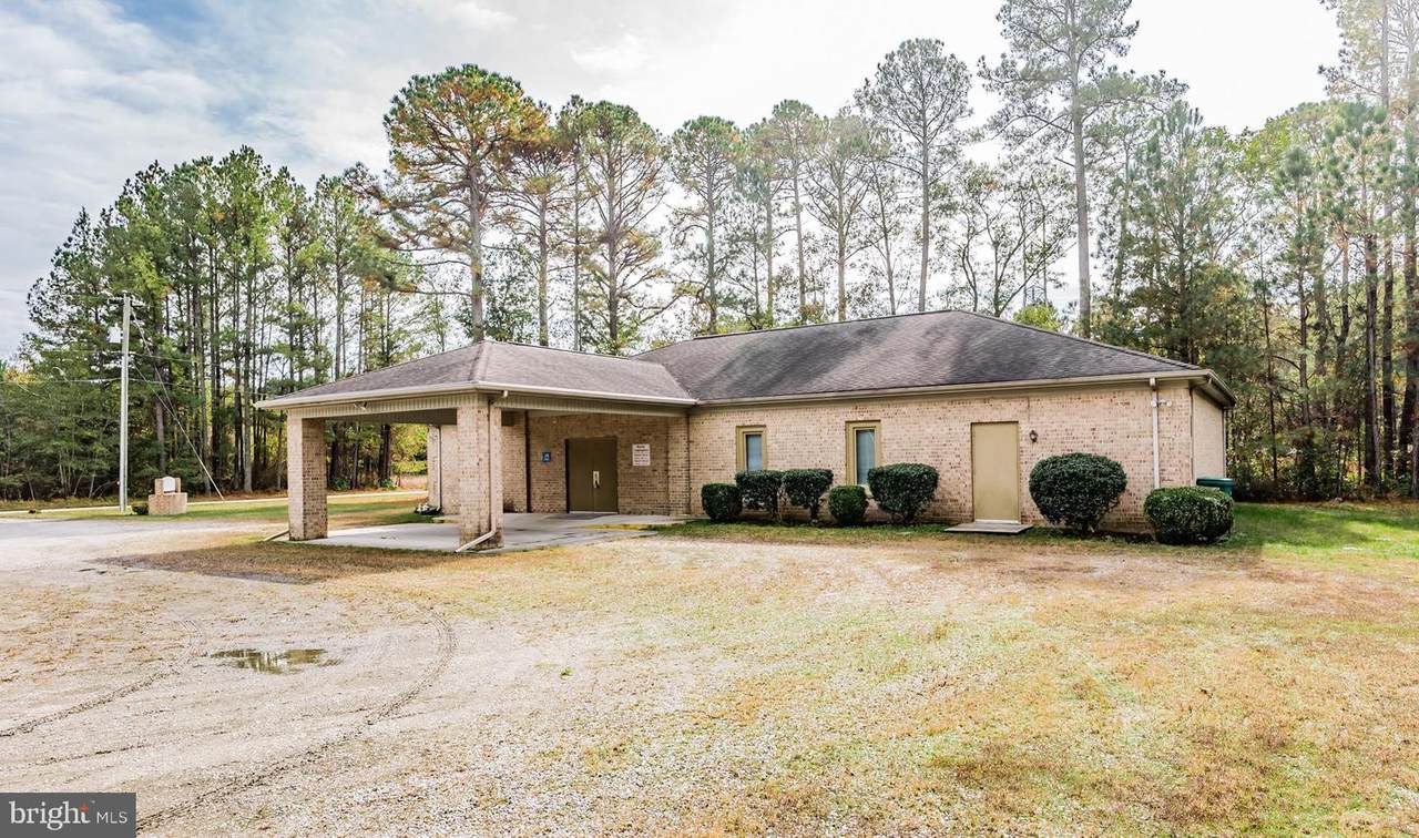 442 Coppahaunk Road - Photo 1