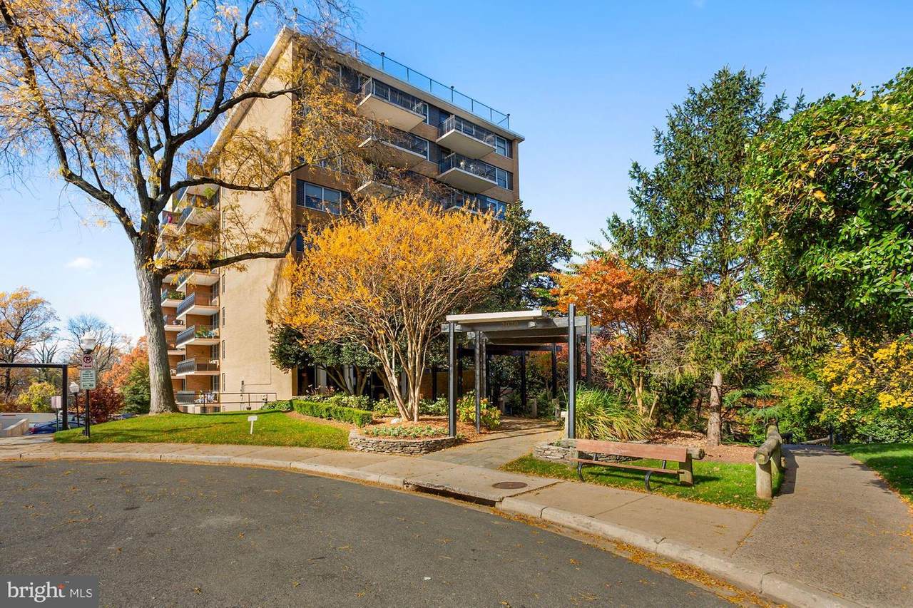 2030 Adams Street - Photo 1