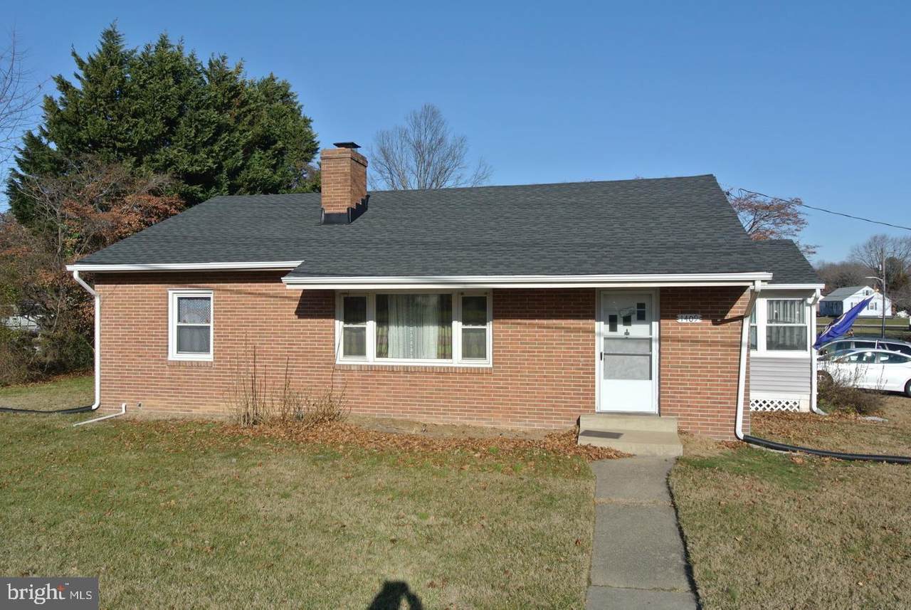 1409 Superior Street - Photo 1
