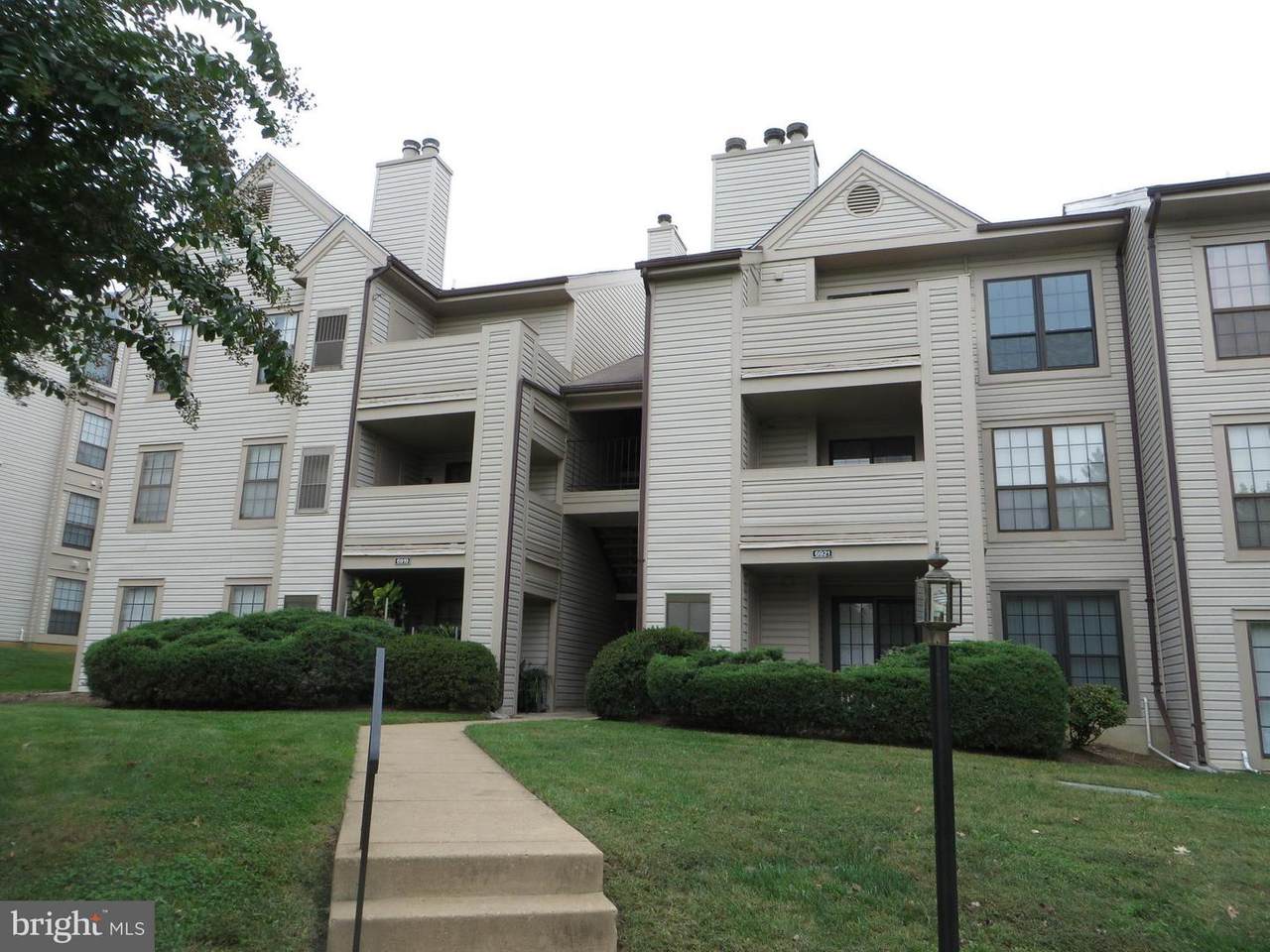 6919 Mary Caroline Circle - Photo 1