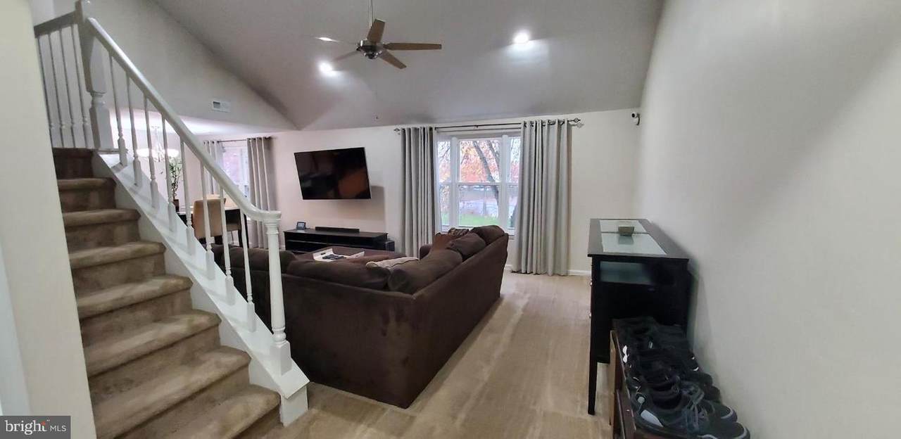 133-B Chaucer Road - Photo 1