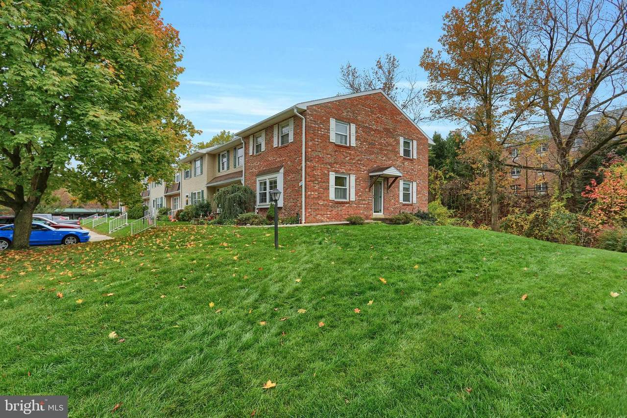 62 Fox Run Drive - Photo 1
