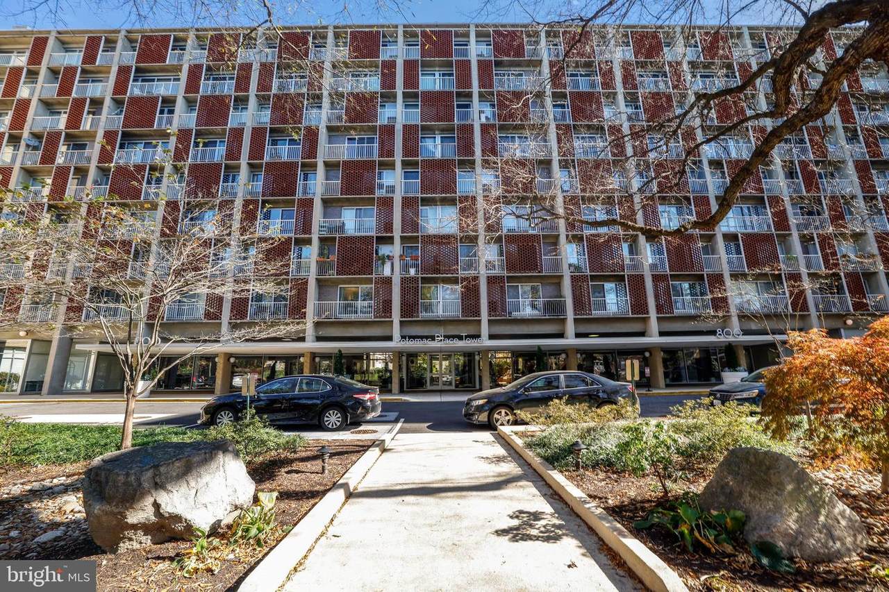 800 4TH Street - Photo 1