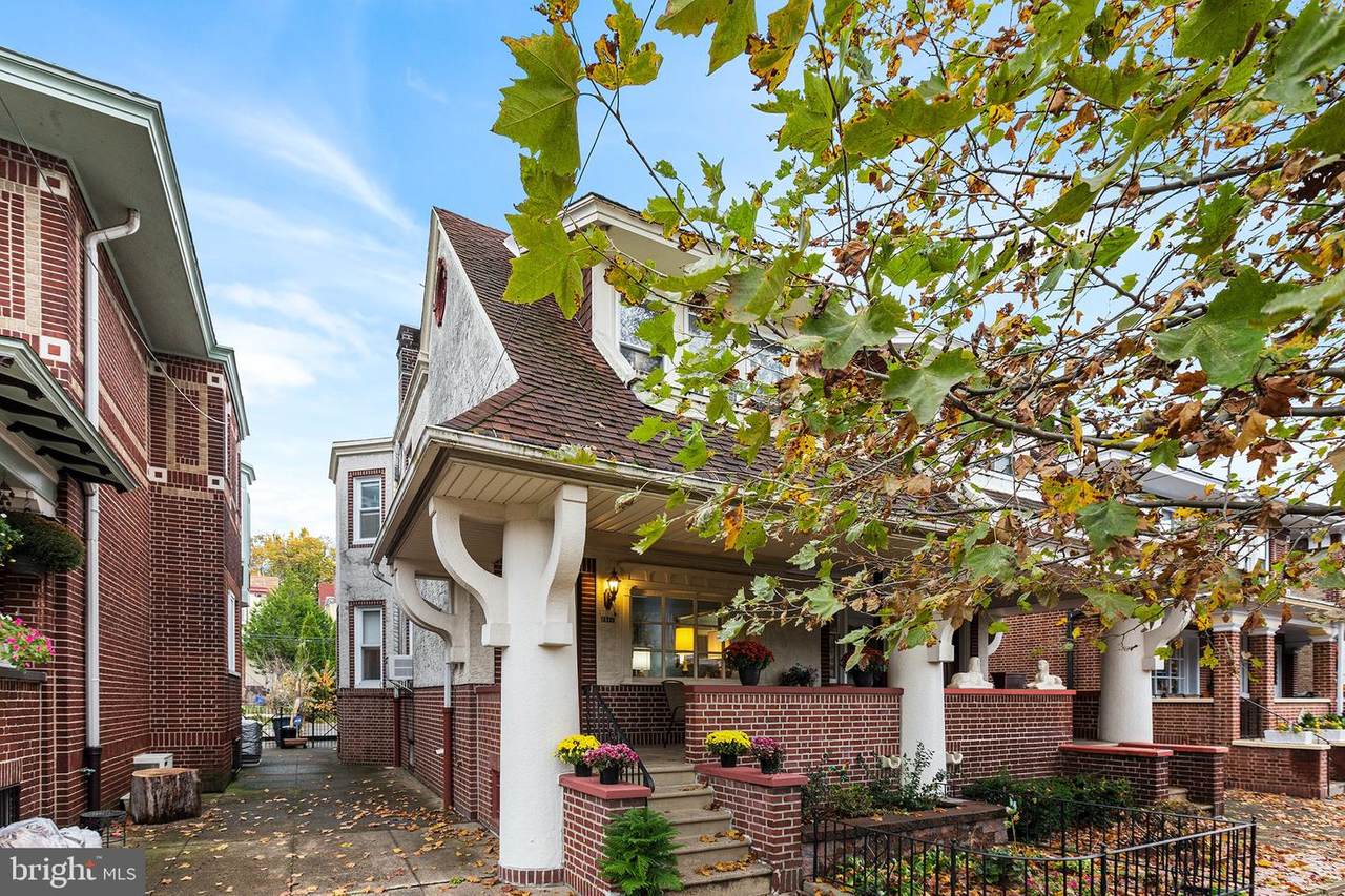 2514 Lambert Street - Photo 1
