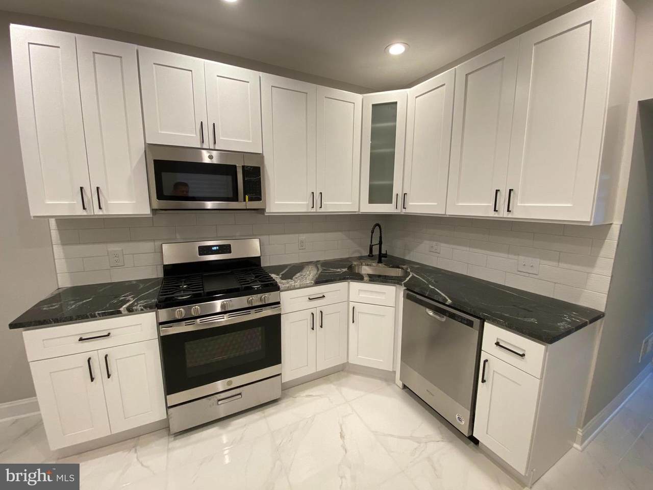5111 Hadfield Street - Photo 1