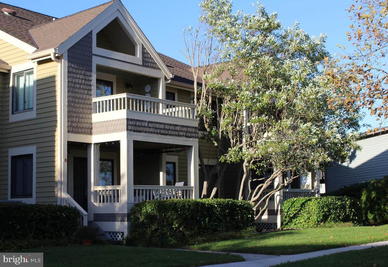 200 Heron Drive - Photo 1