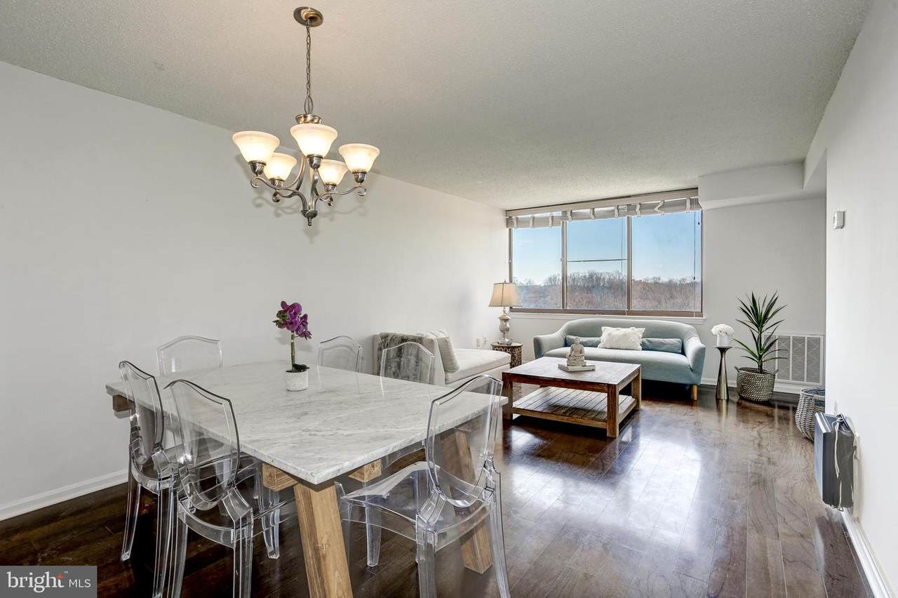 10101 Grosvenor Place - Photo 1
