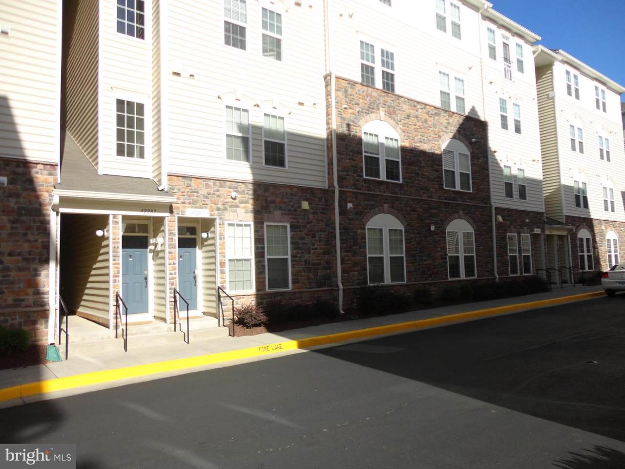 42285 San Juan Terrace - Photo 1