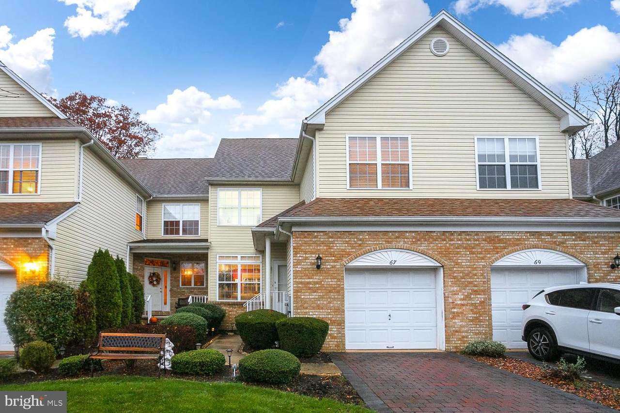 67 Shelley Circle - Photo 1