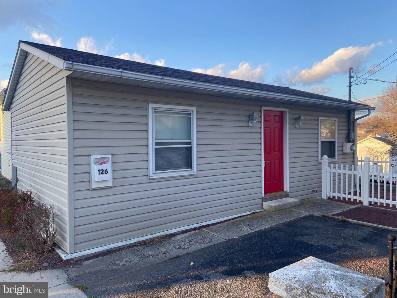 126 College Avenue - Photo 1