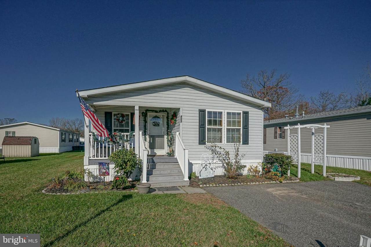 403 Peacock Street - Photo 1