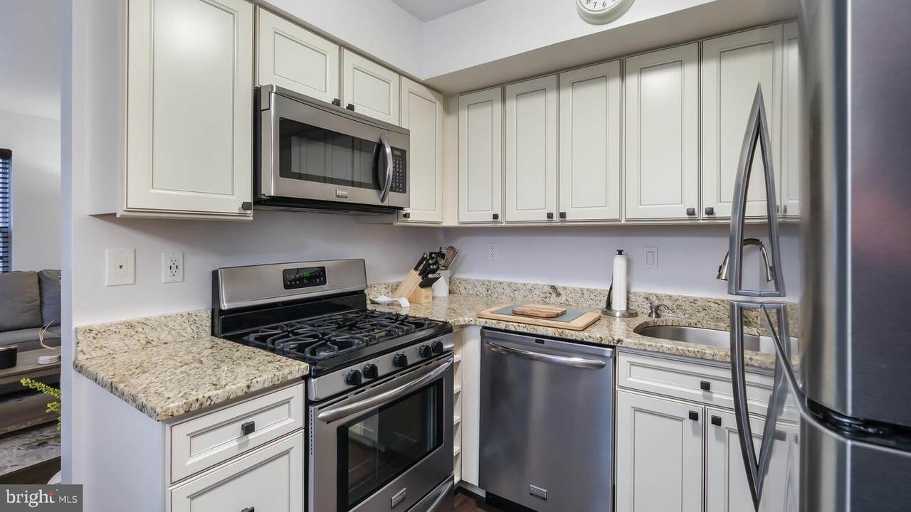 550 Chester Pike - Photo 1