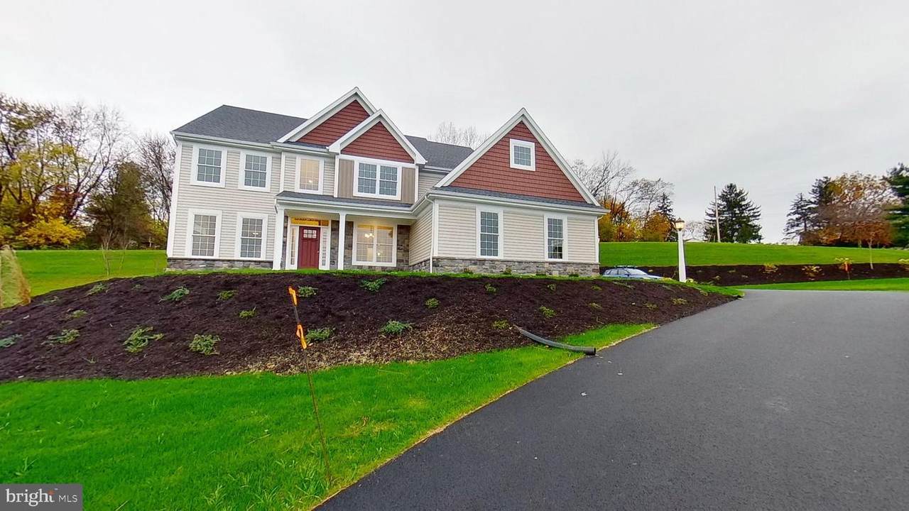111 Greenhedge Drive - Photo 1